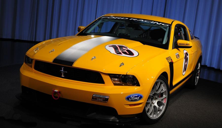  Ford Mustang Boss 302R 2010 года  (фото 3 из 4)